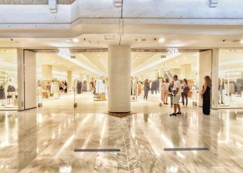 Bahía Sur acoge la apertura del mayor Zara en la provincia Cádiz