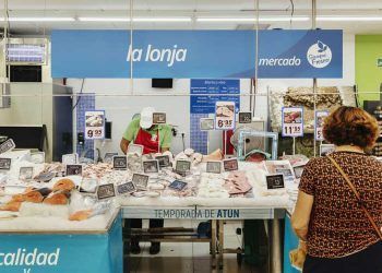 Supermercados MAS incorpora soluciones 5G de Vodafone de realidad aumentada y vídeo en 4K