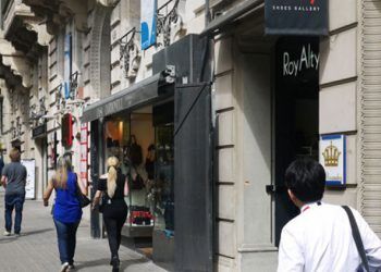 La Rambla es la calle comercial que más cerca está de recuperar la afluencia preCOVID-19 en Barcelona