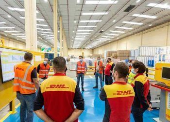 DHL refuerza su apuesta para reducir las emisiones de CO2
