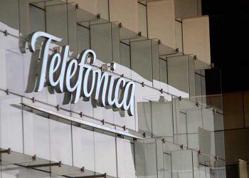 Telefónica y El Corte Inglés implantan el 5G en la plataforma logística de Valdemoro