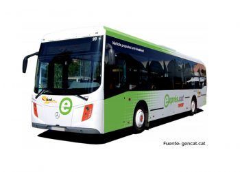 Barcelona lanza una prueba piloto para comprar billetes de autobús con el móvil