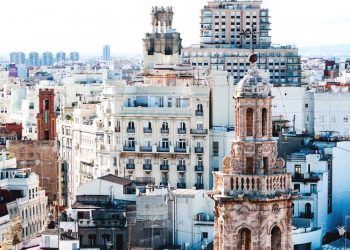 La C. Valenciana presenta su propuesta a la ley estatal por el derecho a la vivienda