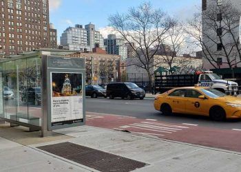 Madrid refuerza su imagen como destino turístico en Nueva York con más de 100 marquesinas