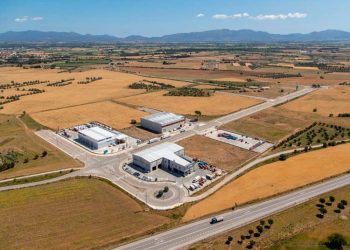 amazon centro logistico hub figueres figueras girona proyecto eurofuund lcp far vilamalla
