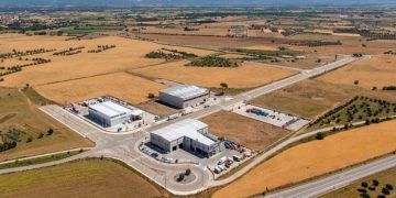 amazon centro logistico hub figueres figueras girona proyecto eurofuund lcp far vilamalla