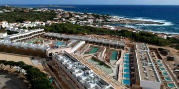 mazabi compra hotel balear islas menorca ibiza finca