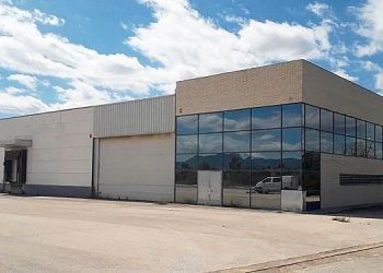 Nave de Haya Real Estate en Liria (Valencia)