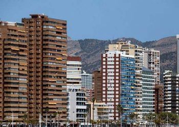 Los promotores de ‘Ensanche Levante' de Benidorm exponen su proyecto definitivo