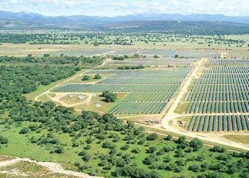 Valdesolar - Repsol inicia la producción eléctrica en Valdesolar, su mayor planta fotovoltaica en España