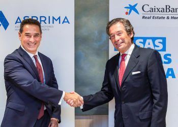 CaixaBank y la Fundación ASPRIMA renuevan el acuerdo para apoyar al sector inmobiliario
