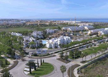 La Junta adjudica suelo residencial e industrial de AVRA por valor de 33,4 millones de euros