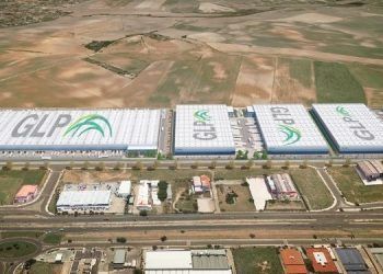 El parque logístico engloba una parcela única equivalente a 28 campos de fútbol que albergará grandes almacenes XXL