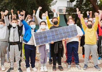 Llega a Torreblanca (Sevilla) un proyecto piloto que suministrará energía renovable para combatir la pobreza energética