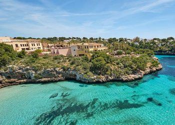 El hotel Barceló Aguamarina reabre sus puertas tras una reforma en la que se se han invertido 20,5 millones