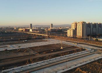 Grupo Lobe compra 10.500 m² de suelo en Turianova (Valencia) para construir 100 viviendas VPO El nuevo barrio de Turioanova contempla el desarrollo de más de 2.000 viviendas, servicios dotacionales y un gran centro multiespacio de más de 500.000 metros cuadrados