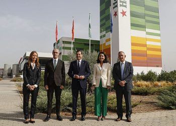 Heineken y Engie construyen la primera planta termosolar para el autoconsumo industrial en Sevilla
