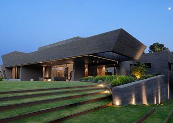 Lucas Fox crece un 29% en 2022 con una facturación de 32,6 millones de euros