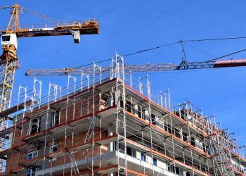 Las compraventas de viviendas inscritas disminuyen un 5,7% respecto a marzo de 2022