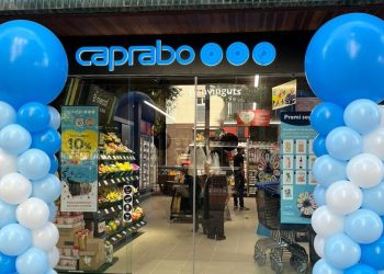 Caprabo abre su décima tienda en Hospitalet de Llobregat