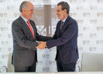 La Asociación de Consultores Independientes del Sector Inmobiliario firma un convenio de colaboración con el Instituto de Estudios Bursátiles