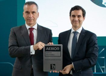 AENOR entrega a Habitat Inmobiliaria la primera certificación Edificio Sostenible