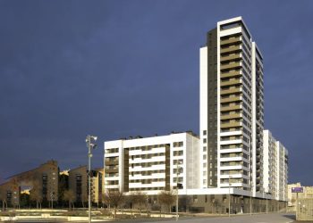 AEDAS Homes entrega su primera promoción en Zaragoza, un rascacielos de 200 viviendas