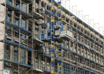 La Comunidad de la región de Murcia transfiere más de 8 millones en ayudas para rehabilitar 843 viviendas en 20 municipios
