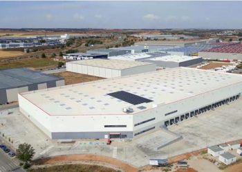 Área alquila una nave de 20.000 m2 en Alovera para JEVASO