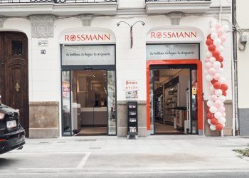 Rossmann desembarca en Barcelona en un local comercial de 1.000 m2