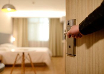 El sector hotelero lidera la inversión inmobiliaria en el tercer trimestre con cerca de 800 millones, el 35% del total  