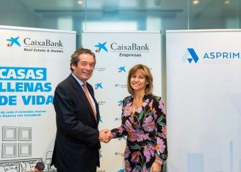 CaixaBank y la Fundación ASPRIMA renuevan el acuerdo para continuar apoyando al sector inmobiliario