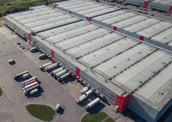 El sector logístico español cierra 2023 con rentas prime al alza, absorción neta muy elevada y protagonismo de las operaciones MidCaps