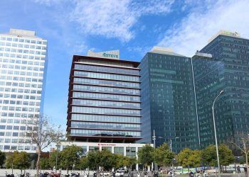 Iberdrola Inmobiliaria alquila 6.310 m2 de oficinas a AXA Seguros Generales en Bcn Fira District