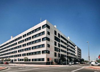 Madrid finaliza la construcción de 120 viviendas de alquiler asequible en Villaverde