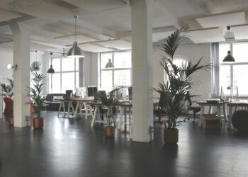 La contratación de oficinas en Barcelona aumenta un 49% en el primer semestre del año, según Savills