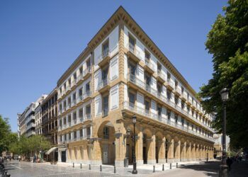 Culmia entrega 15 viviendas de lujo en un edifico histórico de San Sebastián