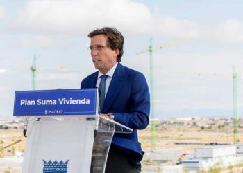 Almeida presenta el Plan Suma Vivienda para incorporar 2.200 nuevos pisos en alquiler asequible