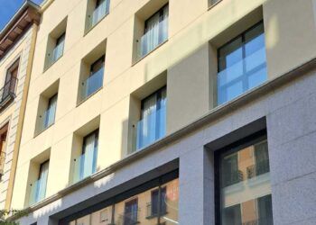 Monthisa reposiciona y vende un edificio de uso retail y turístico en Madrid
