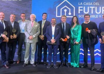 CONCOVI recibe en SIMED el premio MIC Insurance – Ores & Bryan que reconoce la excelencia empresarial inmobiliaria