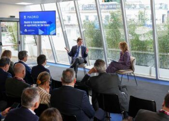Martínez-Almeida y Carolina Roca analizan el futuro del mercado residencial en Madrid ante los inversores en MIPIM