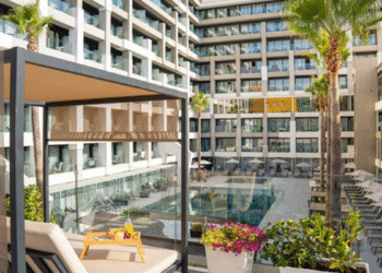 Banca March y Meliá refuerzan su alianza con una joint venture para adquirir dos hoteles en Mallorca y Tenerife