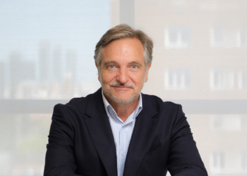 Grupo Lar y Azahar Capital crean Greymile para invertir en activos logísticos y light industrial