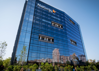 Colonial SFL y un grupo de inversores liderado por Andbank adquieren la sede de Naturgy en Madrid