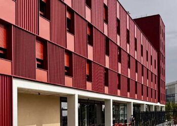Azora adquiere una residencia de estudiantes en Cerdanyola del Vallès con 610 habitaciones