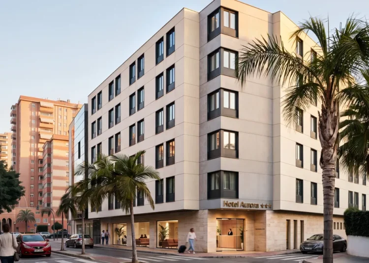 Renta 4, Grupo Lar y Westmont desarrollarán un hotel de 116 habitaciones en Málaga
